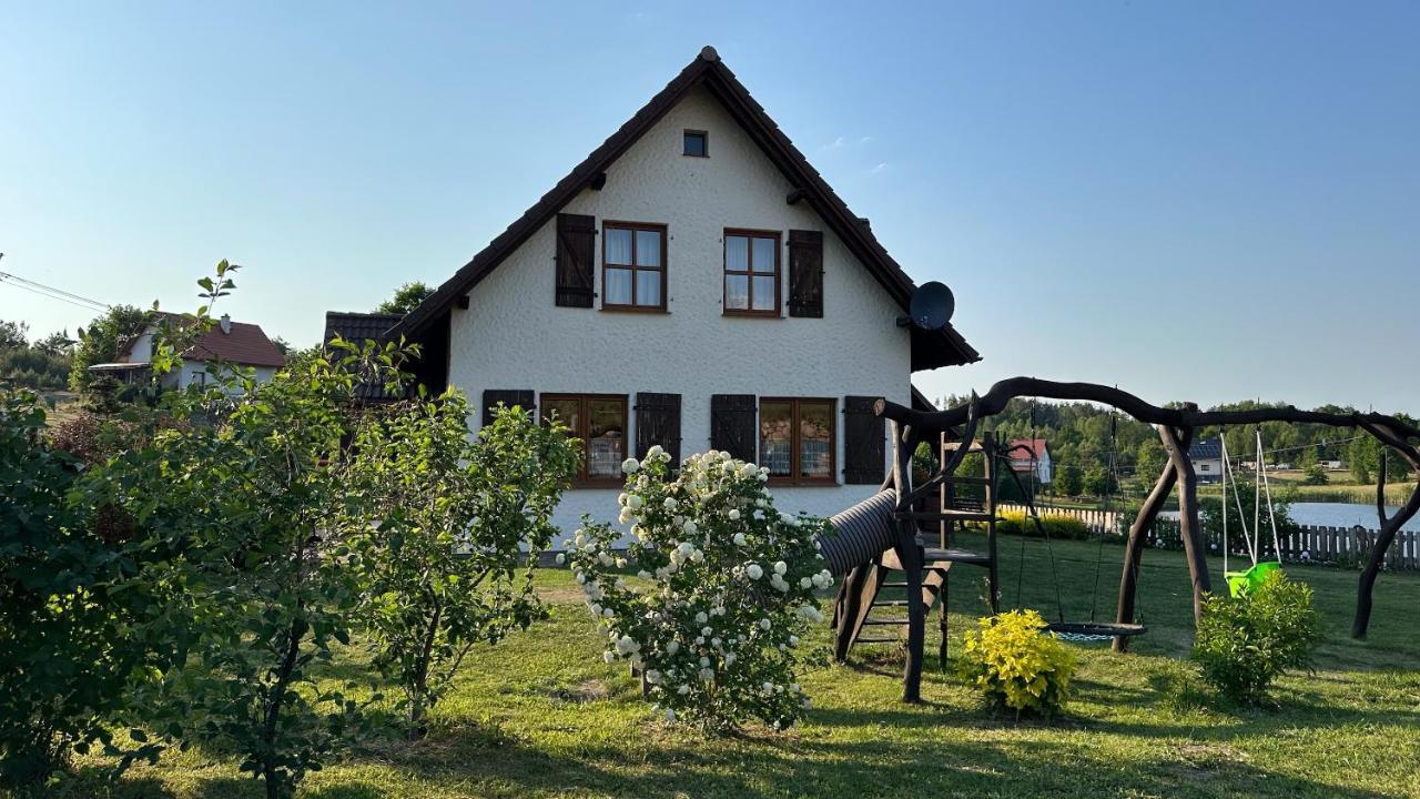Dom W Sercu Kaszub Ferienhaus *